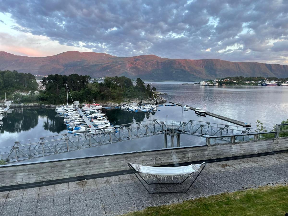 Fjord View In With Free Parking *